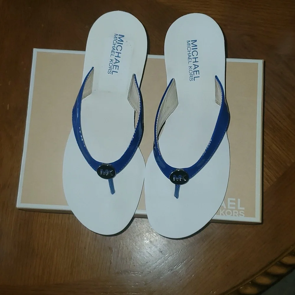 MICHAEL Michael Kors Cobalt Judy Wedge Thong Sandal Size 7.5 - Picture 5 of 12